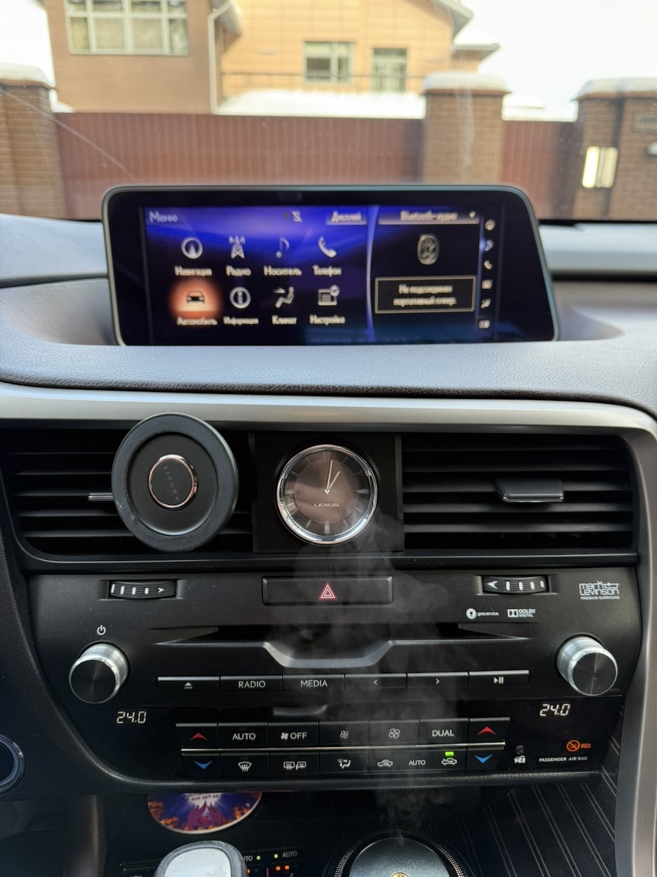 Интерьер Lexus RX450h для аренды в Минске